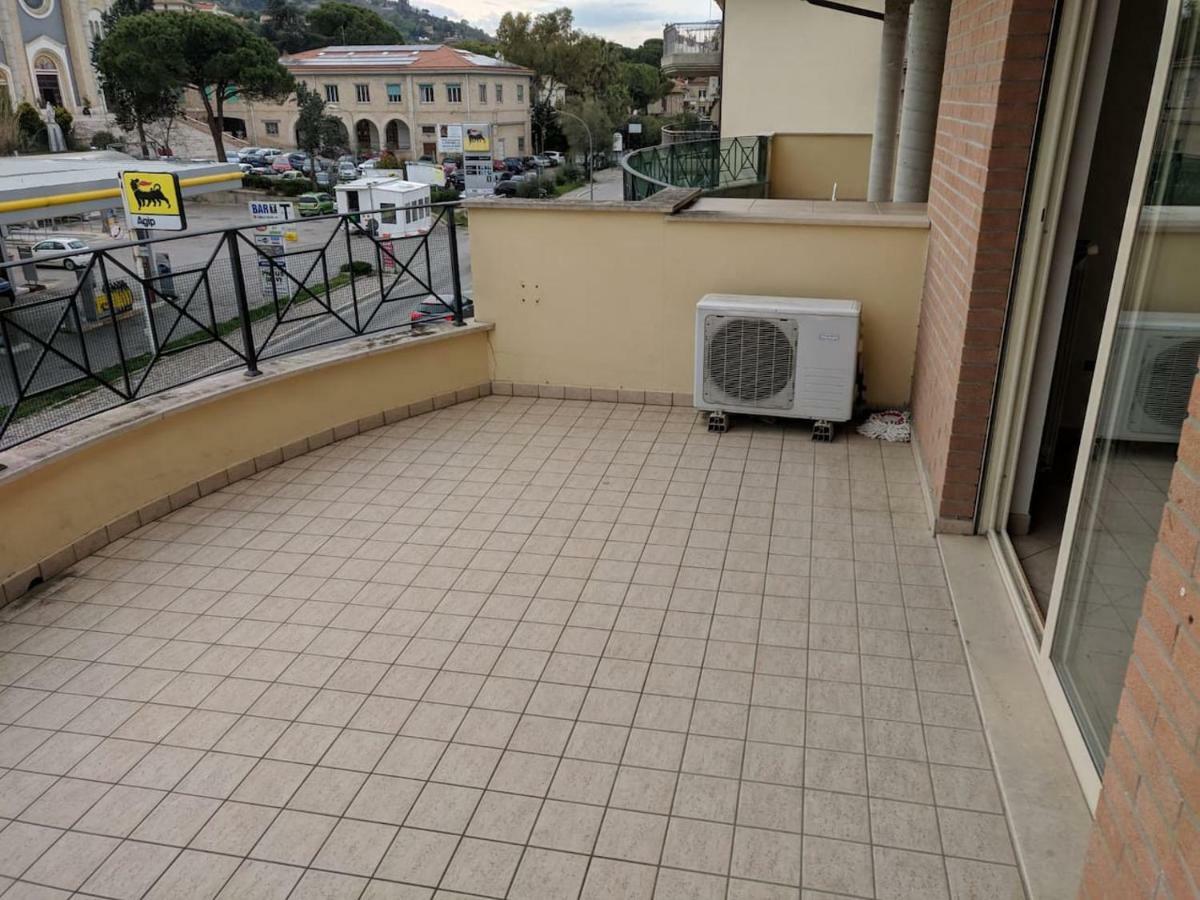 La Perla Apartment Silvi Marina Exterior photo